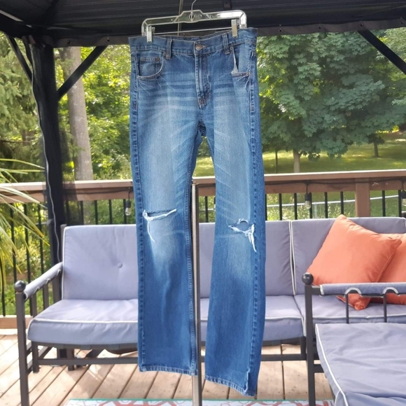 Bluenotes Men's Distressed Jeans - Picture 2 of 11
